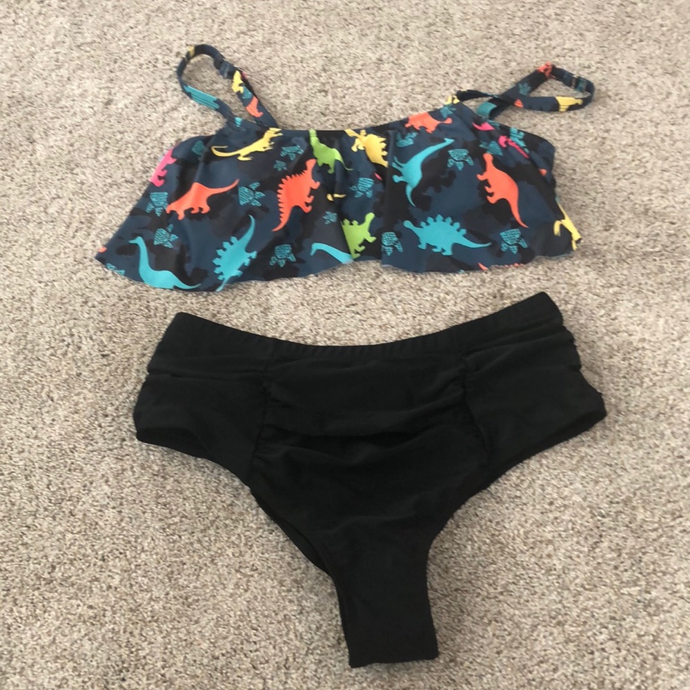 ❤️5 for $20❤️ NWT Dino Bathing Suit